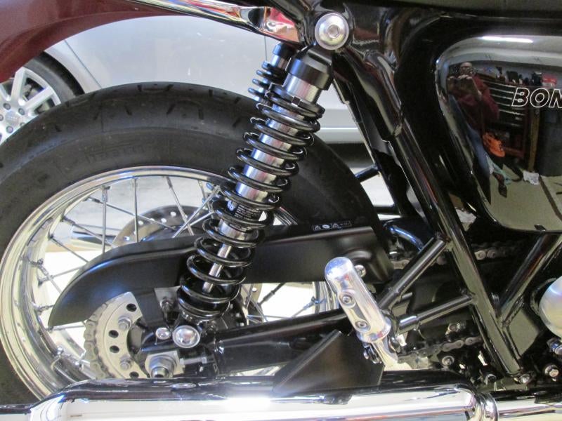 Bitubo WME shocks installed on T120 | Triumph Rat Motorcycle Bitubo WME shocks installed on T120 | Triumph Rat Motorcycle